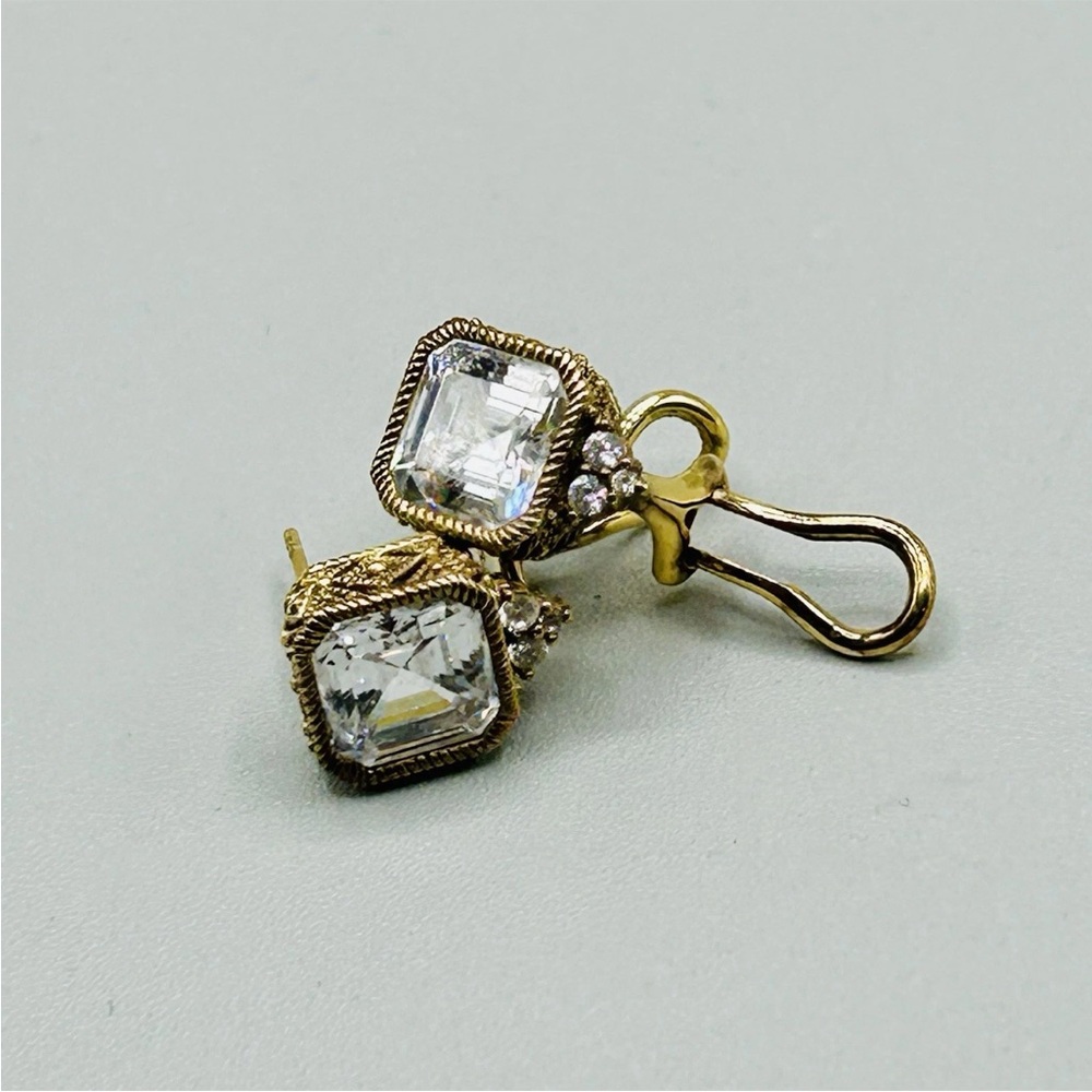 JUDITH RIPKA Square CZ  7mm pierced earrings Sterling (but look gold) Omega back - Picture 7 of 7